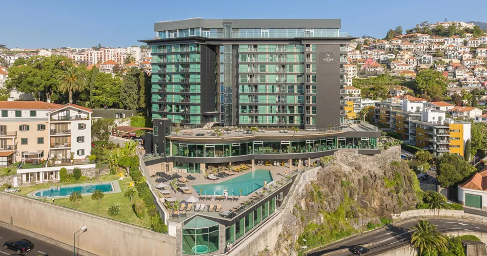 The Views Baia Hotel